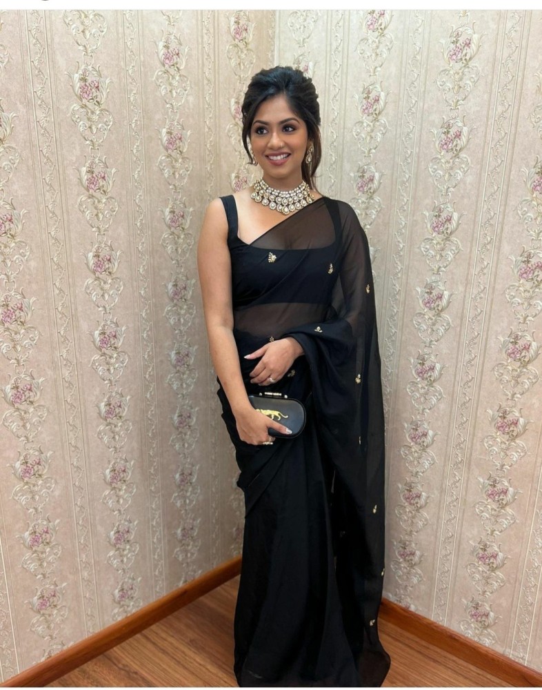 Black saree 2024 online flipkart