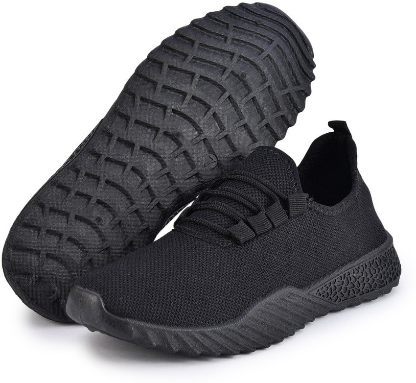 All black 2025 slip resistant nikes