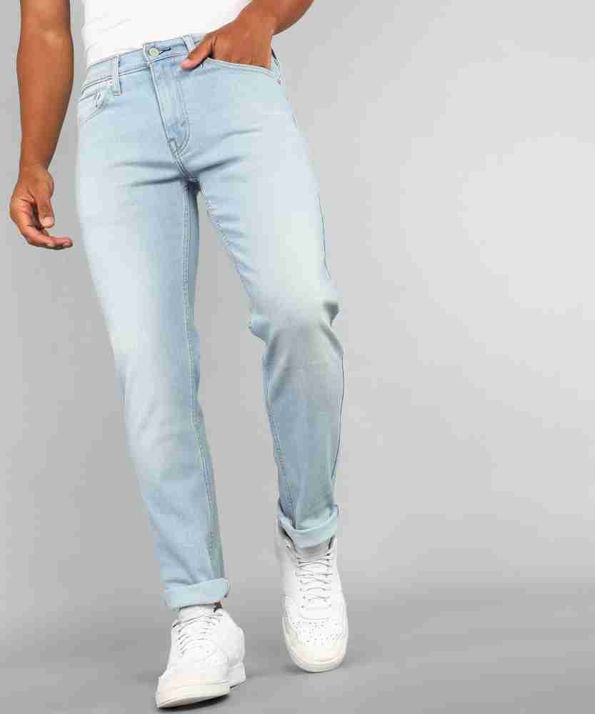 light levi jeans