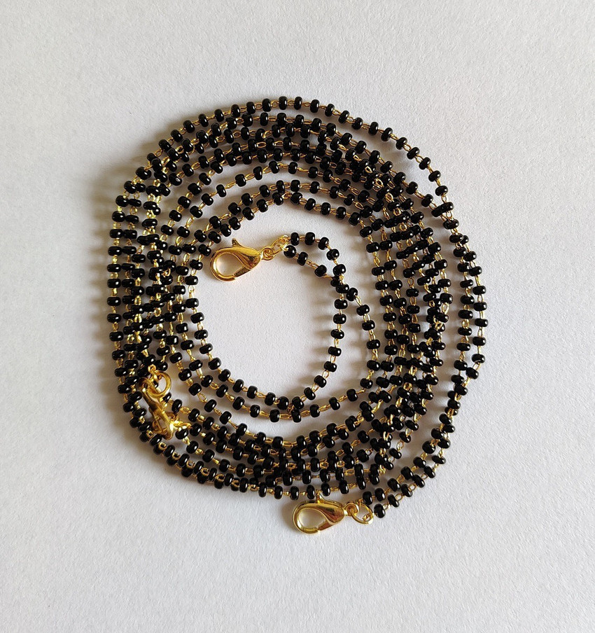 Small black on sale beads chain