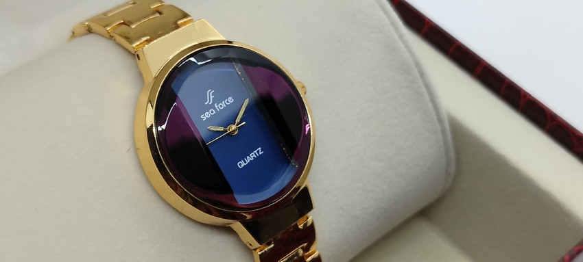 Sea force Ladies Watch Blue Dial Golden Case and Golden Chain