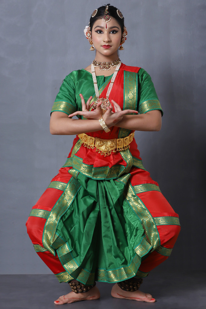 Share more than 128 classical dance dress best jtcvietnam.edu.vn