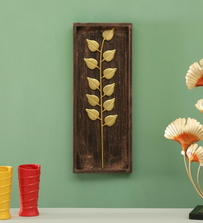 PitaraPlex Metal Wall Hanging Titan Leaf in Board Home D cor Gold
