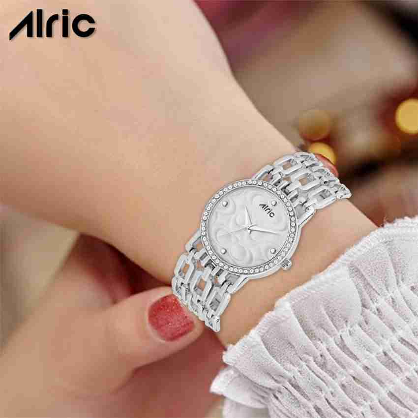 Diamond best sale watch girl