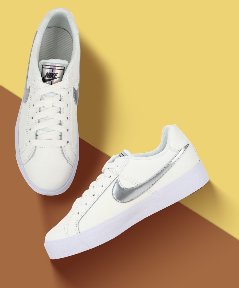 Nike court royale hot sale suede trainers ladies