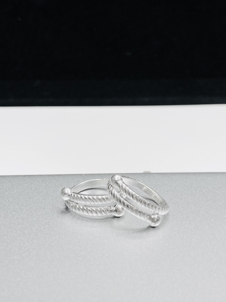 Silver toe rings deals in joyalukkas