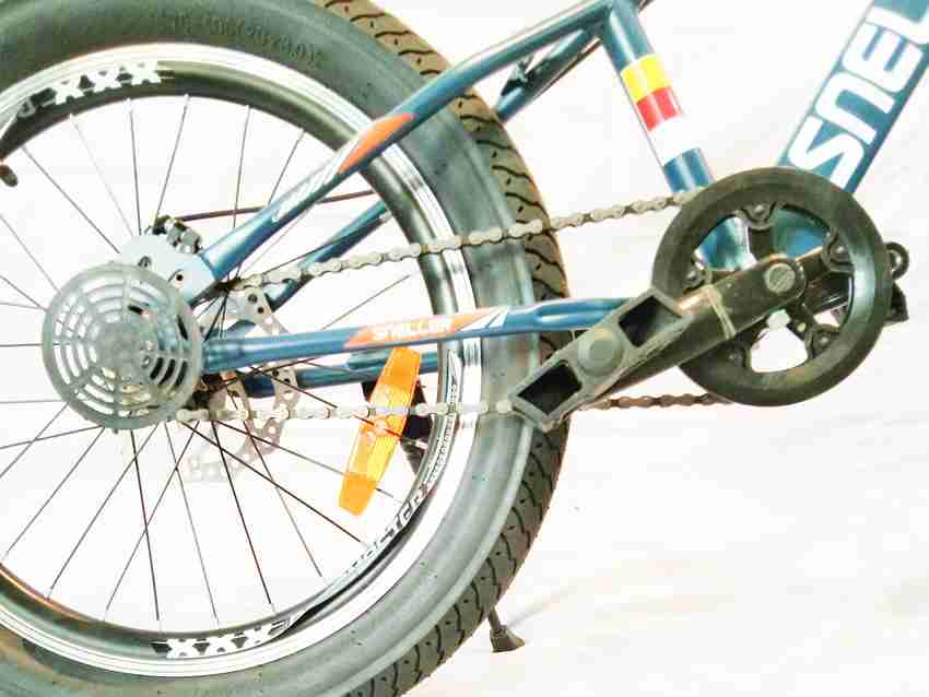 Bmx bikes with top front shocks