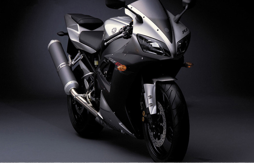 Yamaha R6 Black Wallpaper