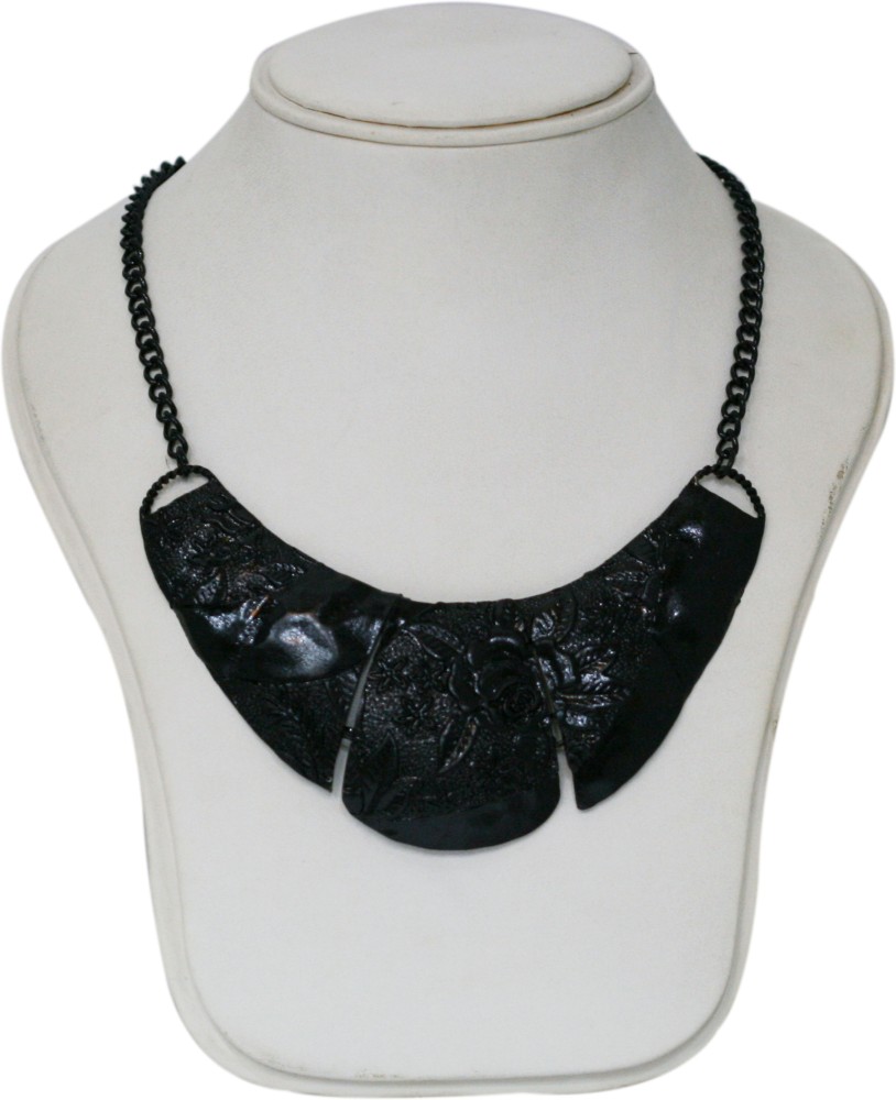 Flipkart black store metal necklace