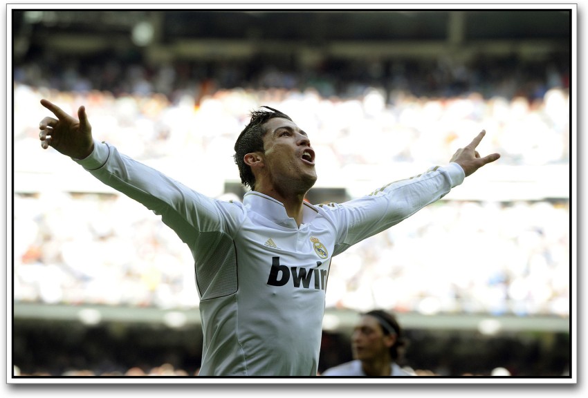 1,027 Cristiano Ronaldo Shirt Stock Photos, High-Res Pictures, and