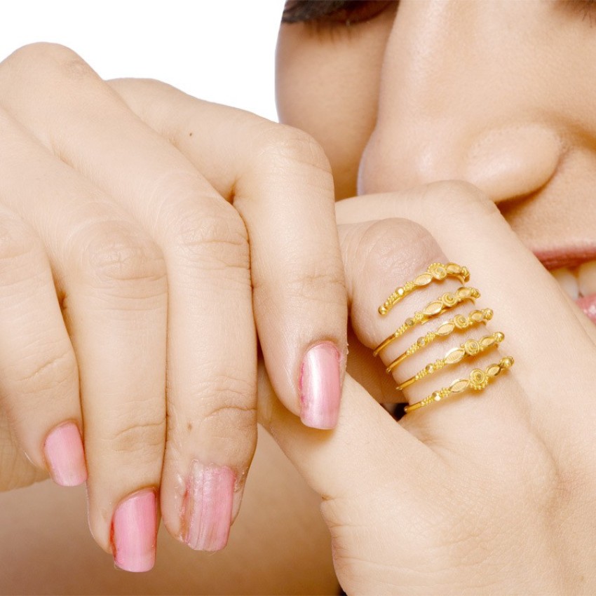 Spiral Diamond Wedding Ring In 14K Yellow Gold | Fascinating Diamonds