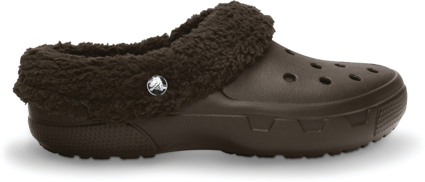 mens mammoth crocs