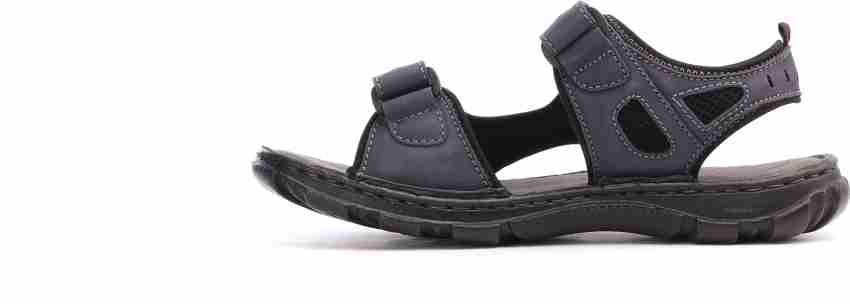 Pavers on sale velcro sandals