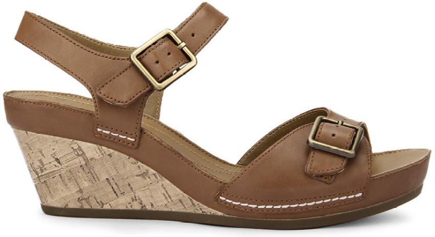 Clarks discount tan wedges