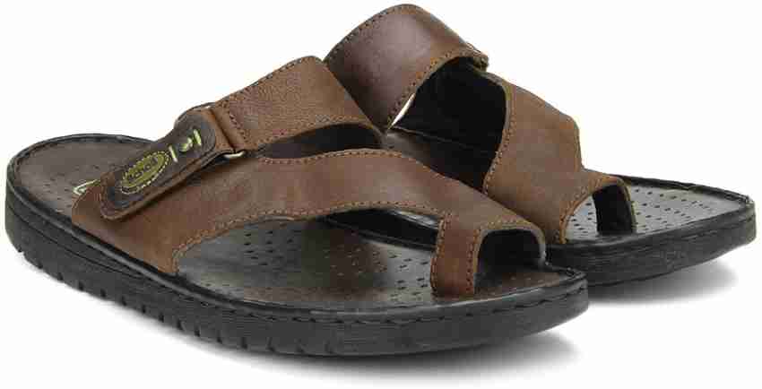 Dr. Scholls SUNG TOE RING Men Brown Sports Sandals Buy Brown