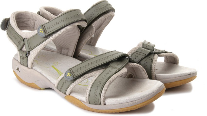 Isna store pebble sandals