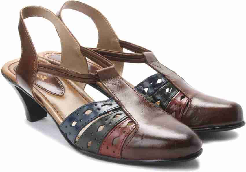 Catwalk wedges snapdeal sales