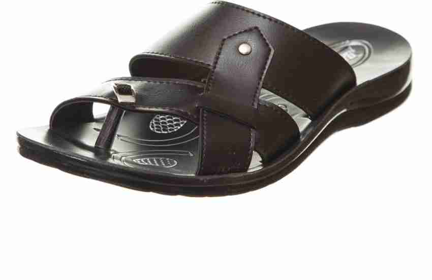 Paragon best sale pu chappal