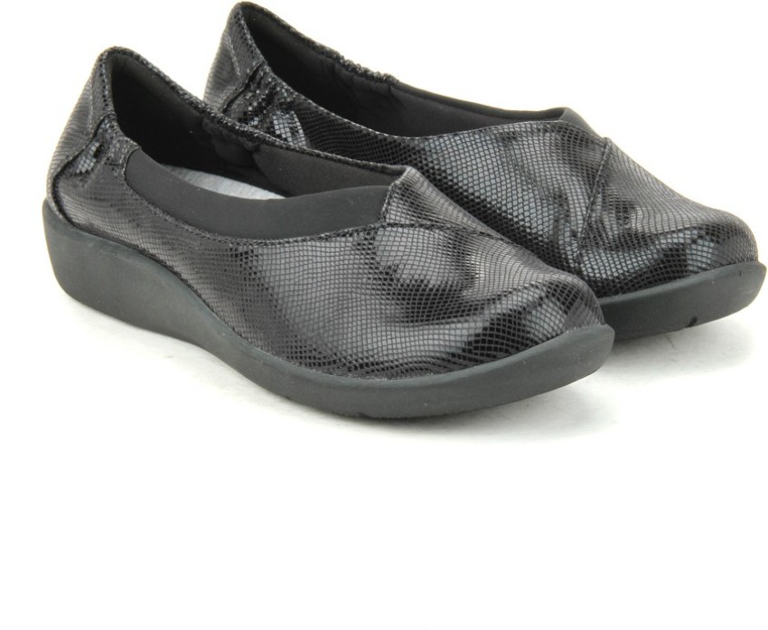 CLARKS Sillian Jetay Black Combi Corporate Casuals For Women Buy Black Combi Color CLARKS Sillian Jetay Black Combi Corporate Casuals For Women Online at Best Price Shop Online for Footwears