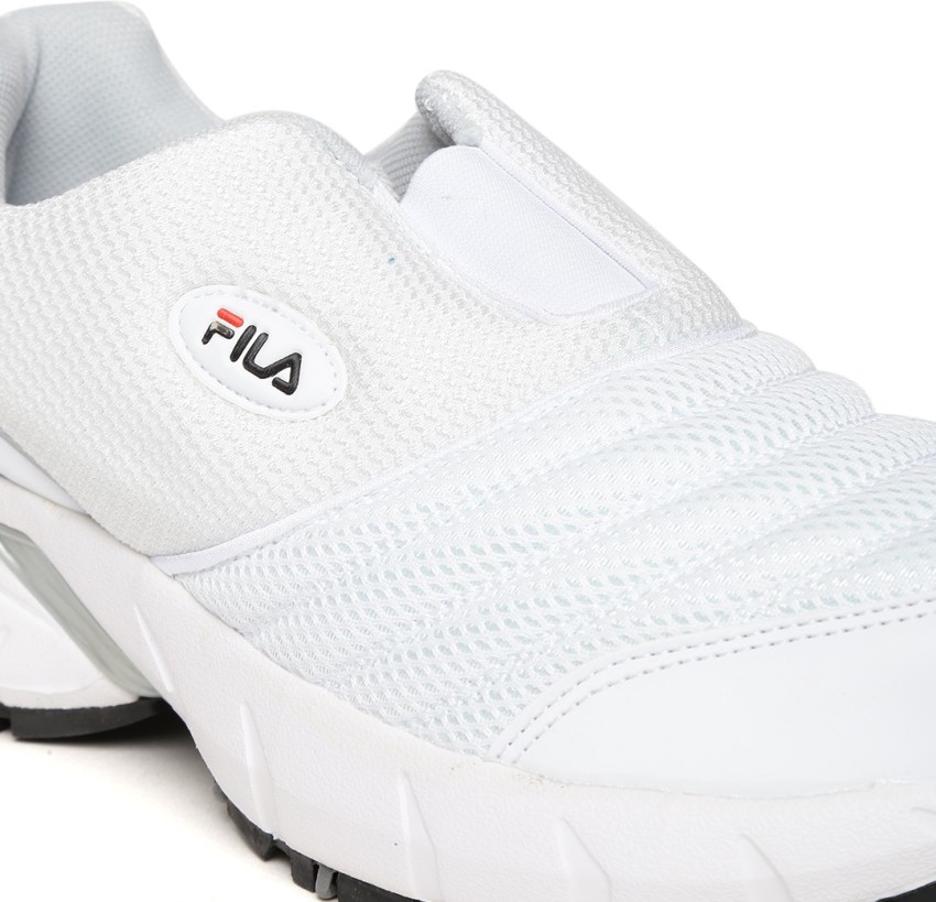 Fila smash iii white best sale running shoes