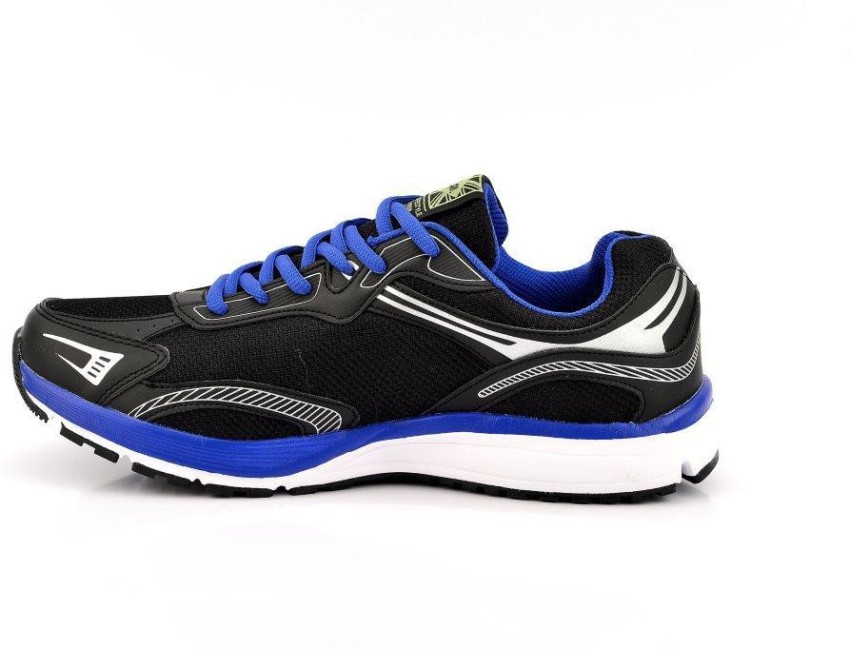 Lee cooper men's hot sale running shoes flipkart