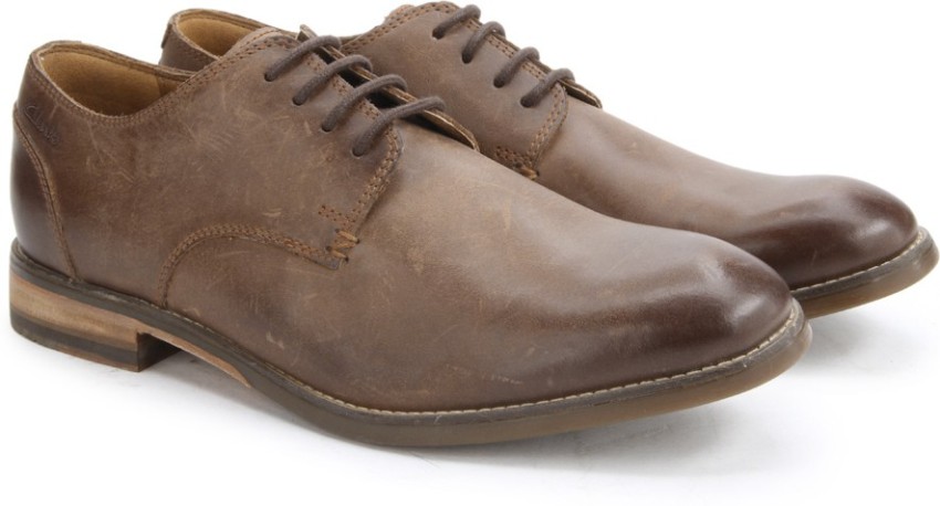 Clarks exton walk online