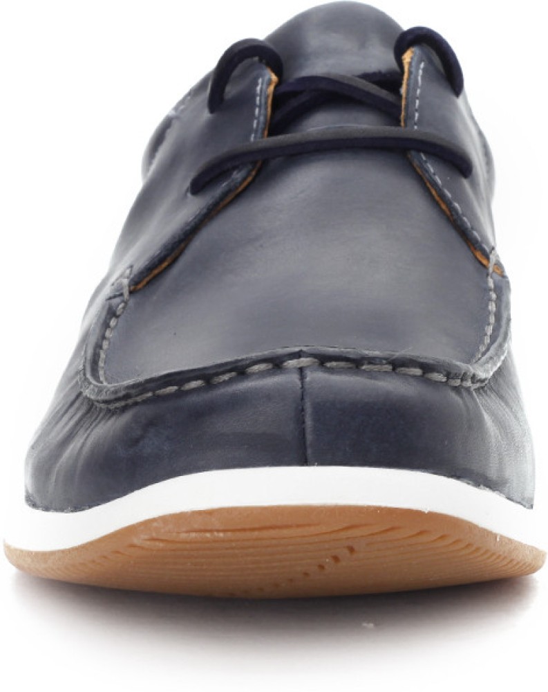 Clarks navy cheap leather shoes