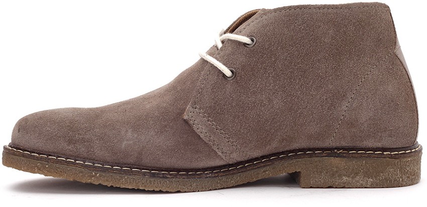 Red tape desert deals chukka boot