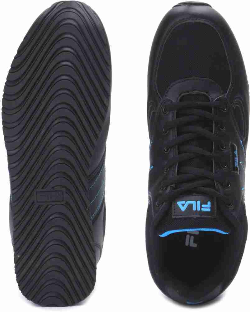 Fila brisk black hotsell running shoes