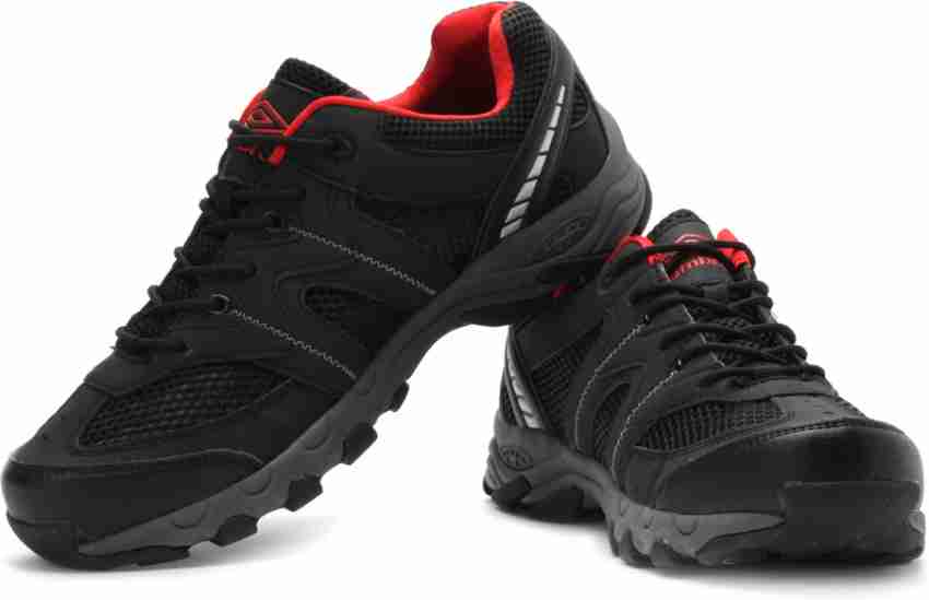 Umbro hot sale shoes flipkart