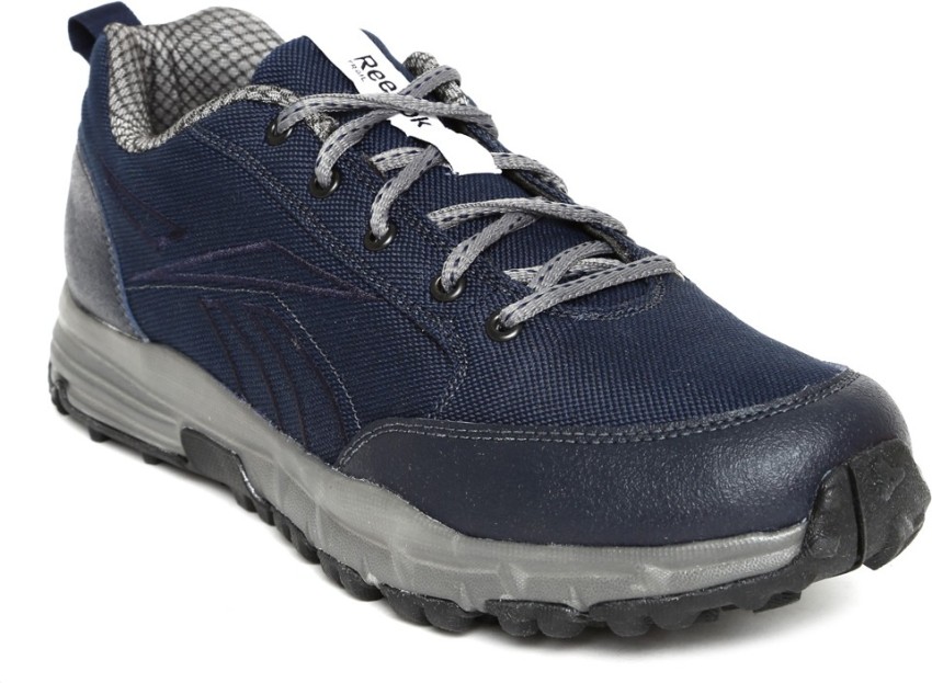 hoop bellen Lief REEBOK Hiking & Trekking Shoes For Men - Buy Dark Blue Color REEBOK Hiking  & Trekking Shoes For Men Online at Best Price - Shop Online for Footwears  in India | Flipkart.com