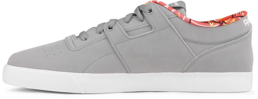 Reebok workout discount low clean fvs