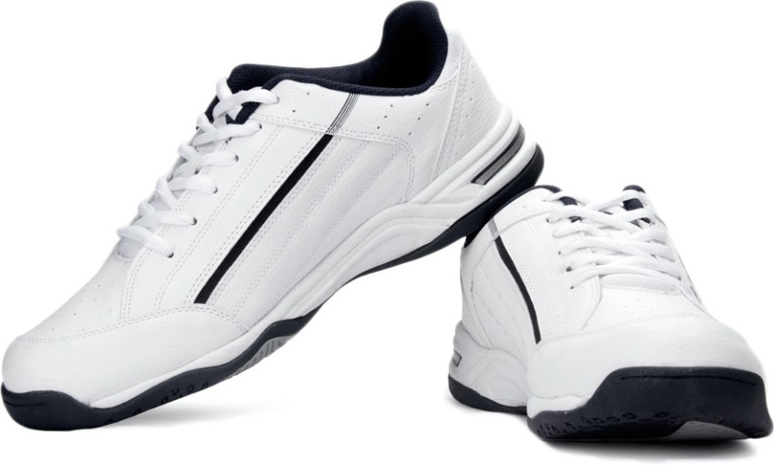 Buy online White Fabric Sport Shoes from Footwear for Men by Lotto for ₹999  at 60% off | 2023 Limeroad.com