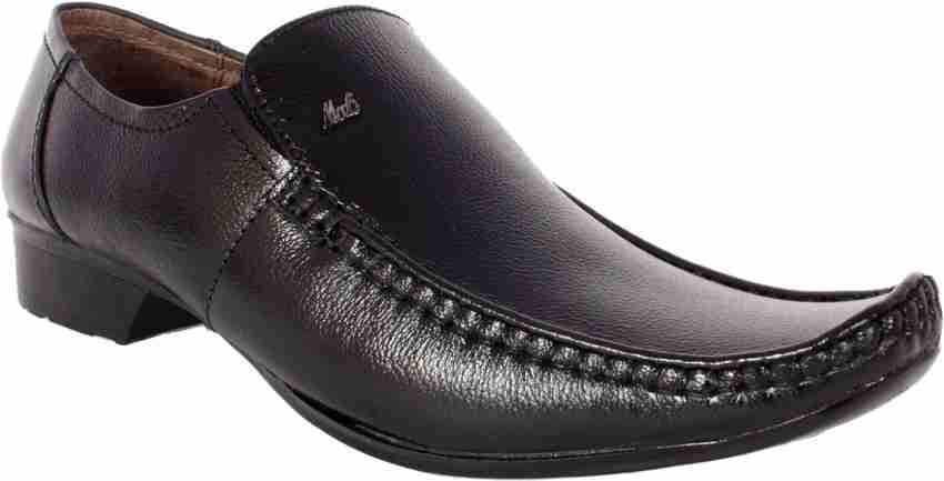 City style shoes store