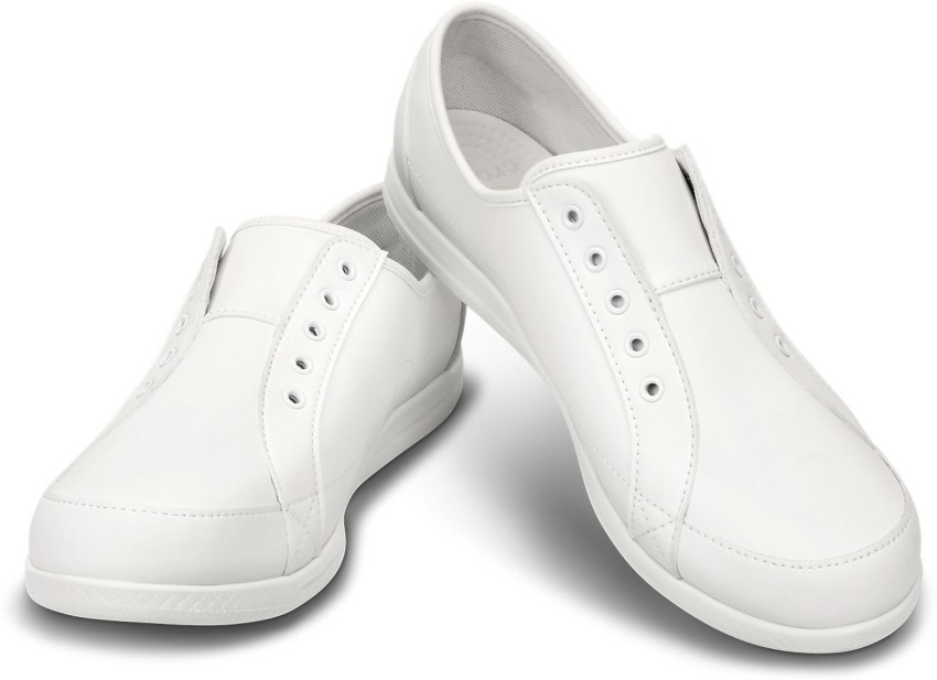 Crocs white shop nursing shoes