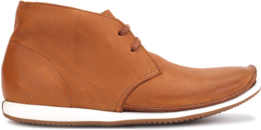 Clarks hotsell newton mass