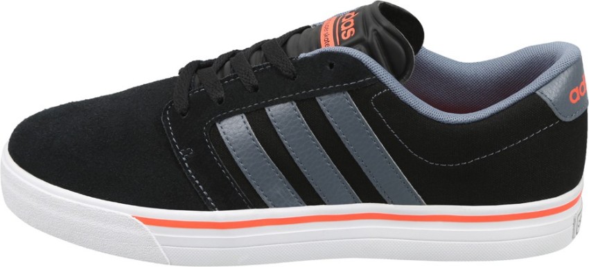 Adidas men's superskate 2025 cloudfoam skate shoes