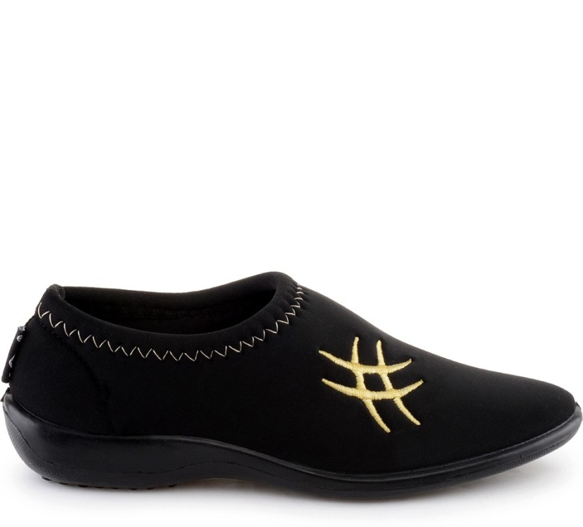 Lancer casual sale shoes flipkart