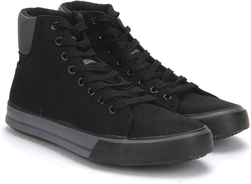 Mid ankle top sneakers