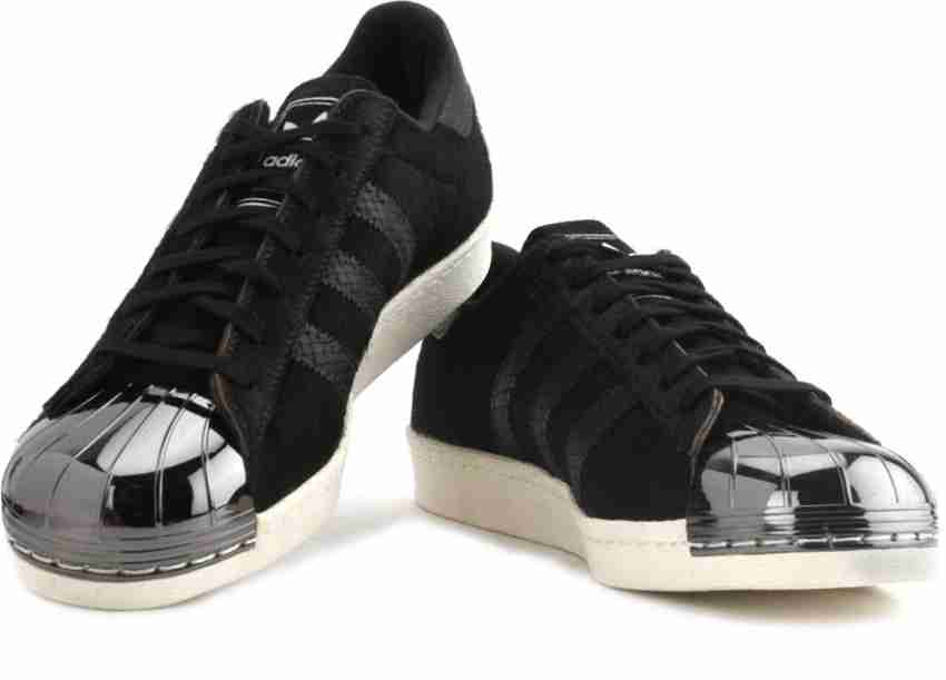 Adidas superstar outlet black metal toe