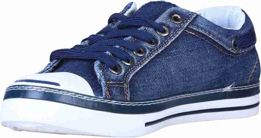 Lancer best sale canvas shoes