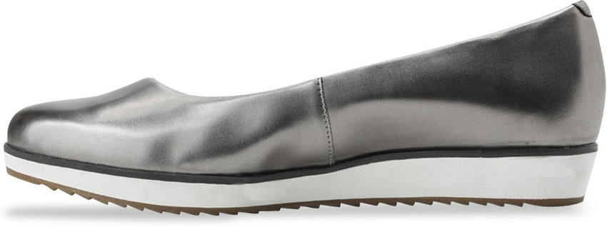 Clarks compass zone black shop patent