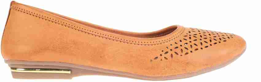 Khadims ladies hot sale shoes online