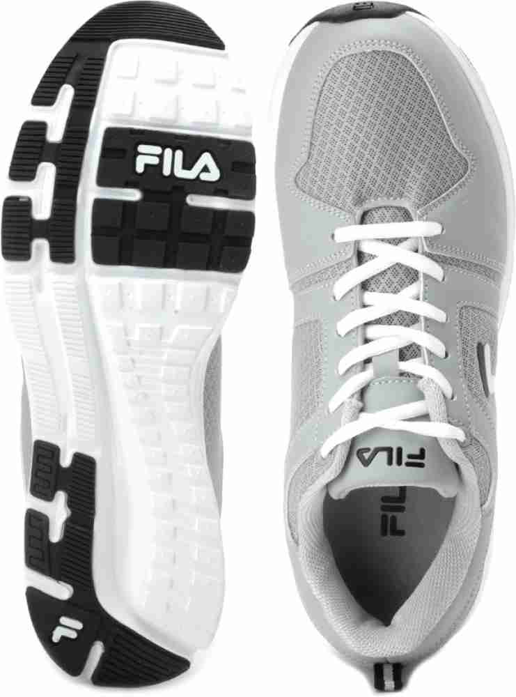 fila levo running shoes