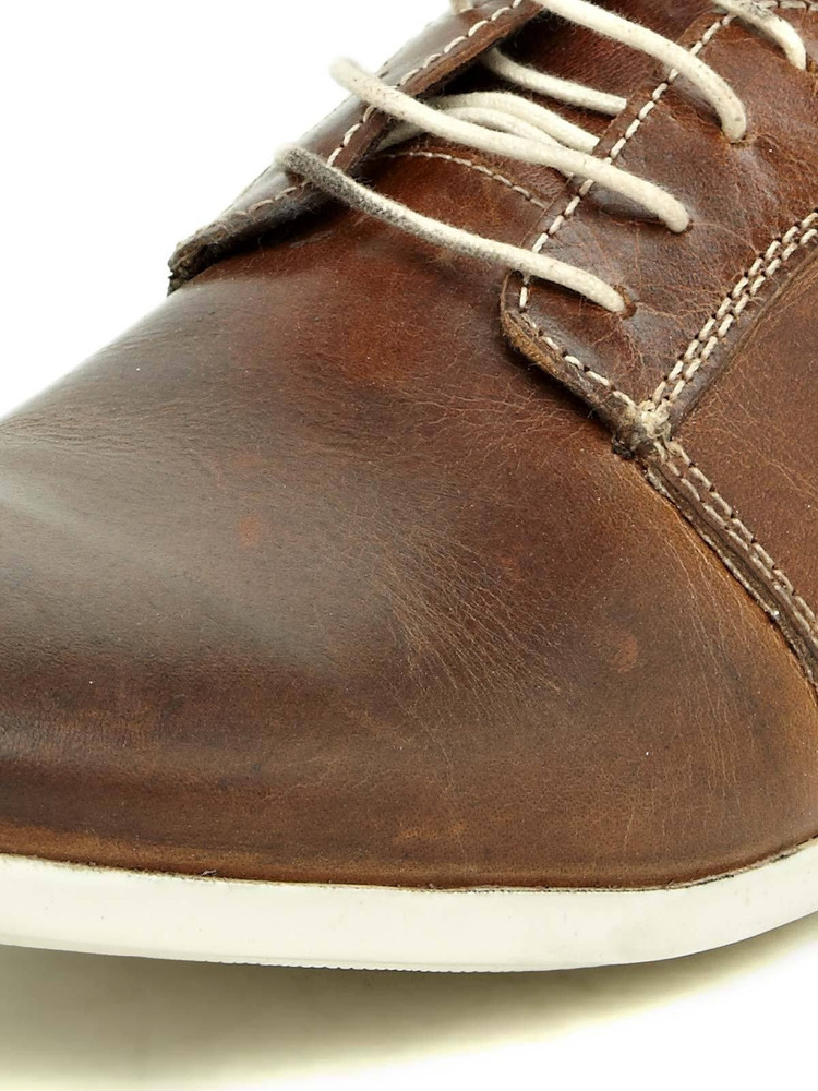 Red tape dark 2025 tan derby boots