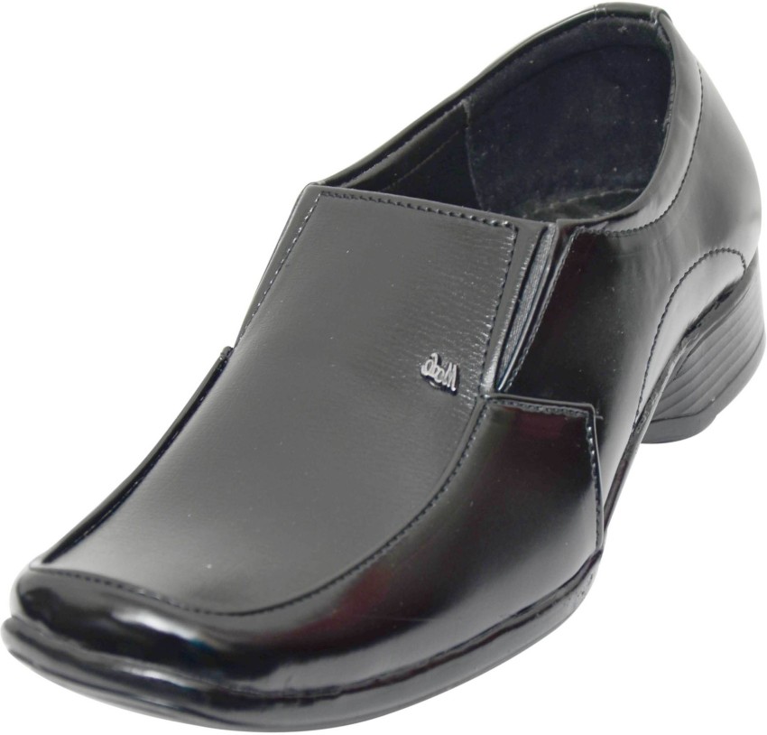 Cosby Solemn Slip On Shoes For Men Buy Black Color Cosby Solemn