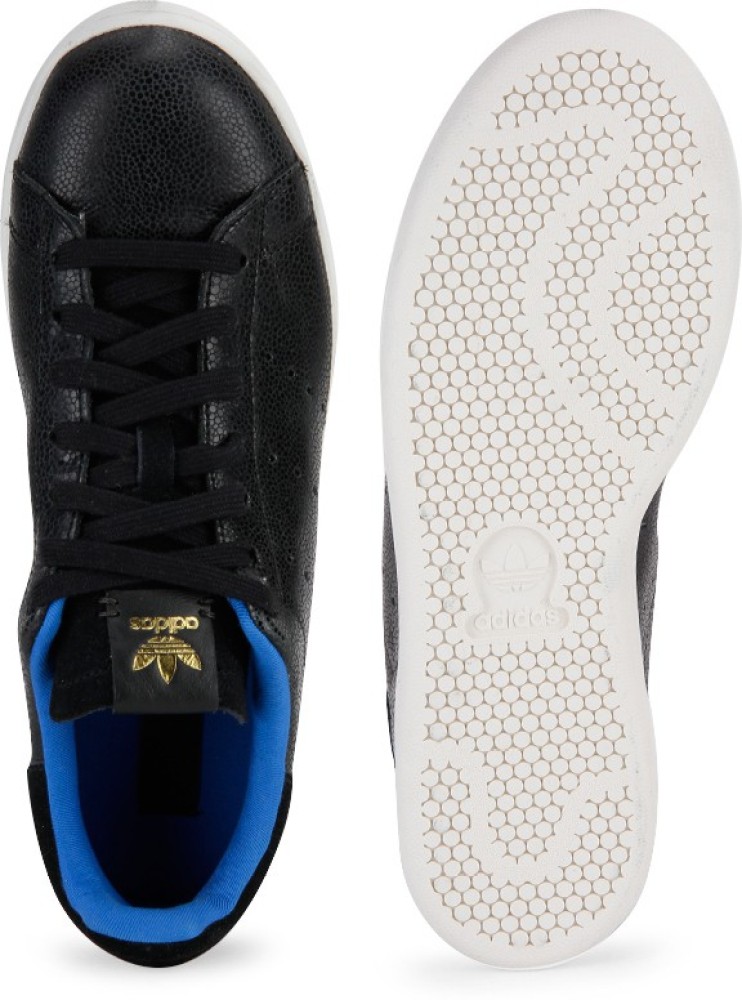 Adidas originals stan on sale smith shark w