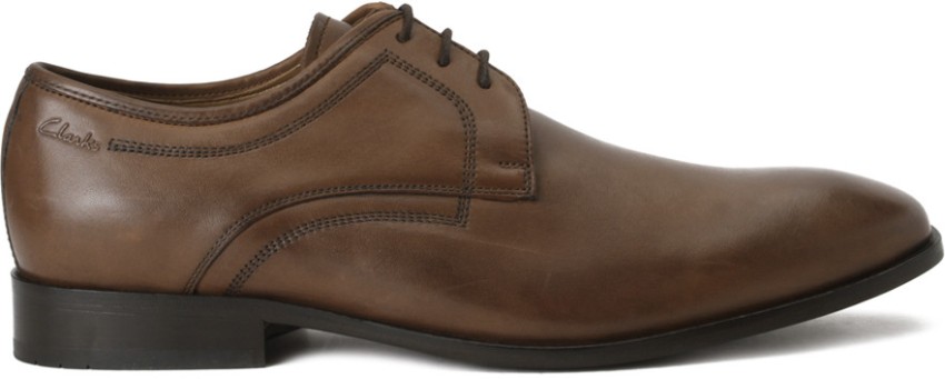 Clarks hot sale dexie plain