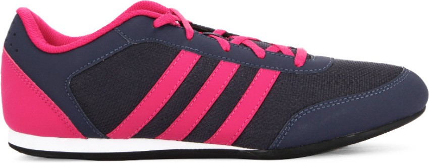 Adidas vitoria outlet ii training shoes