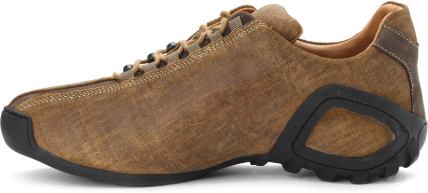 Woodland pro planet hot sale shoes flipkart